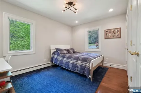 23 Plymouth Drive Upper Saddle River NJ 07458
