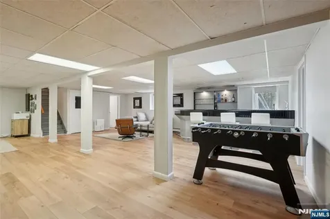 23 Plymouth Drive Upper Saddle River NJ 07458