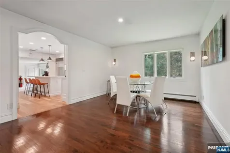 23 Plymouth Drive Upper Saddle River NJ 07458