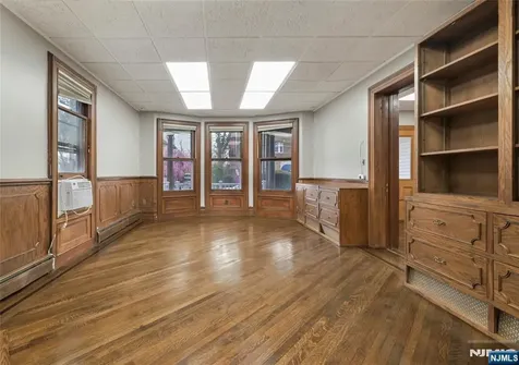 295 Montgomery Street Bloomfield NJ 07003