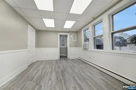 295 Montgomery Street Bloomfield NJ 07003