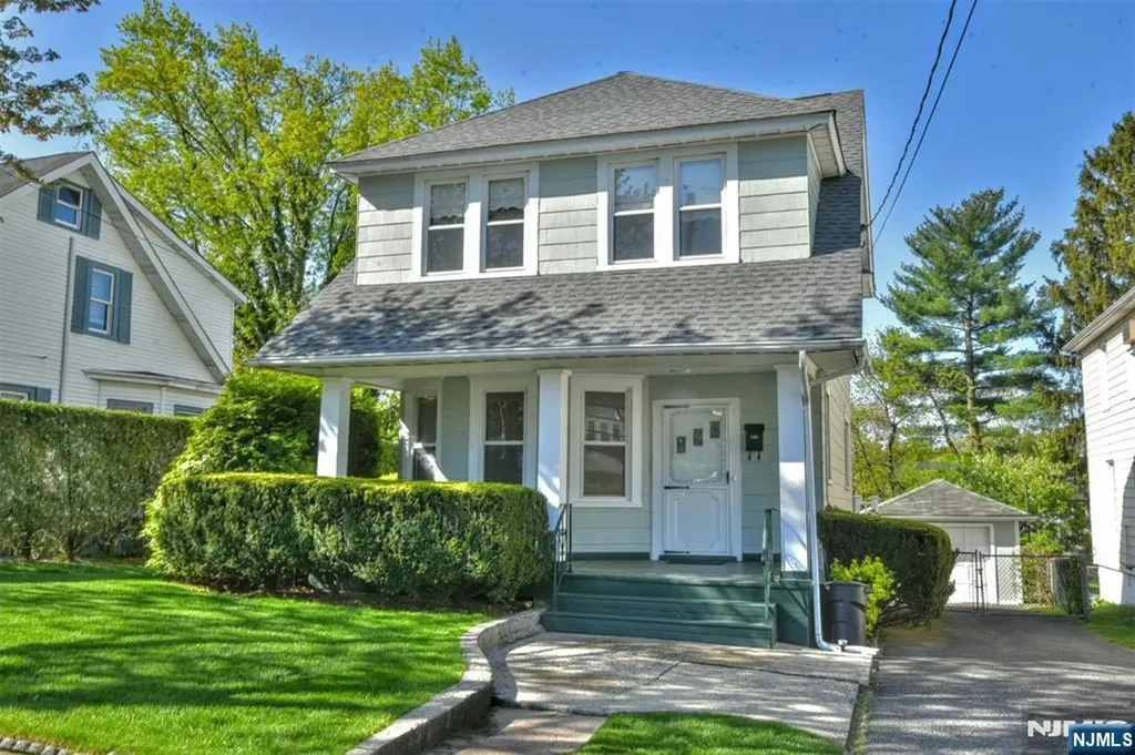 148 Prospect Avenue Maywood NJ 07607