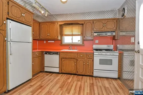 148 Prospect Avenue Maywood NJ 07607