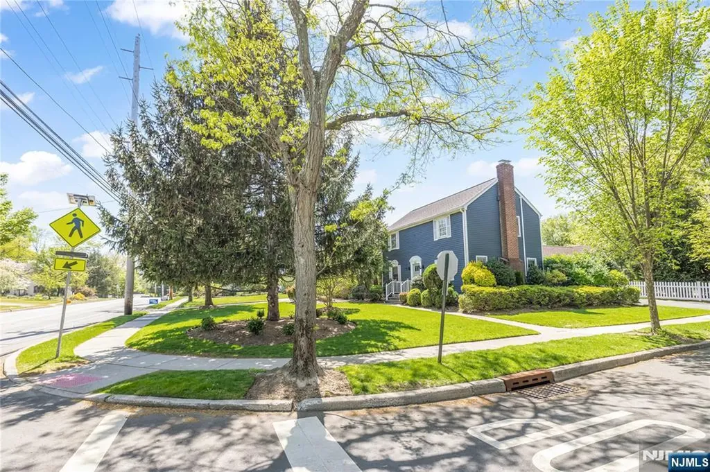 700 Ackerman Avenue Glen Rock NJ 07452