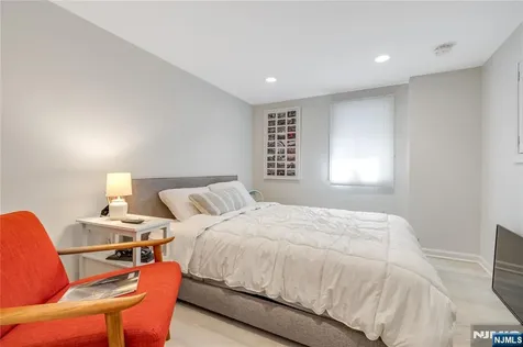700 Ackerman Avenue Glen Rock NJ 07452