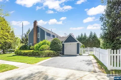 700 Ackerman Avenue Glen Rock NJ 07452