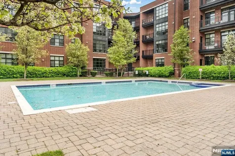 1129 Riverview Avenue Englewood NJ 07631