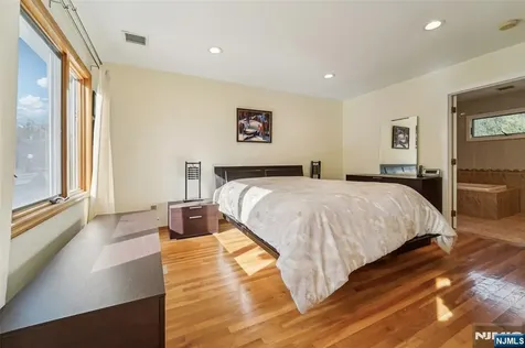 123 Somerville Road Ridgewood NJ 07450