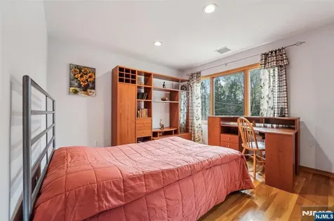 123 Somerville Road Ridgewood NJ 07450