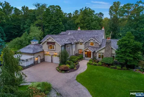 2 Lookout Drive Saddle River NJ 07458