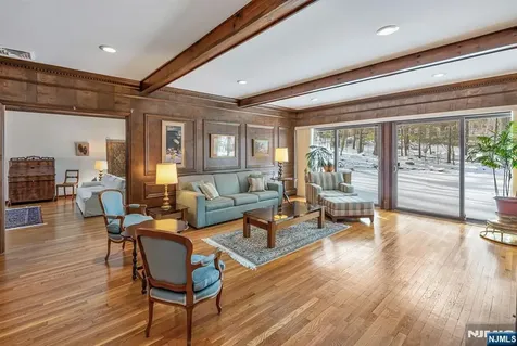 298 Freemans Lane Franklin Lakes NJ 07417