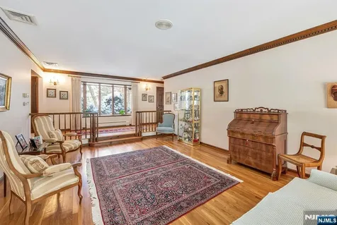 298 Freemans Lane Franklin Lakes NJ 07417