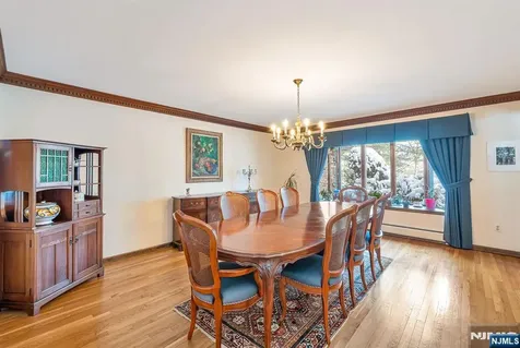 298 Freemans Lane Franklin Lakes NJ 07417