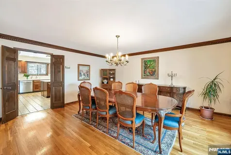 298 Freemans Lane Franklin Lakes NJ 07417