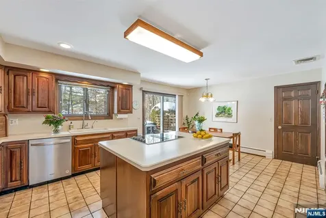 298 Freemans Lane Franklin Lakes NJ 07417