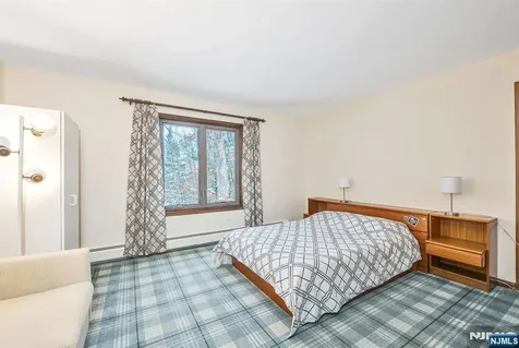 298 Freemans Lane Franklin Lakes NJ 07417
