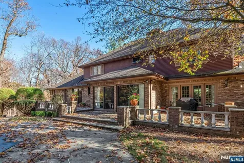 298 Freemans Lane Franklin Lakes NJ 07417