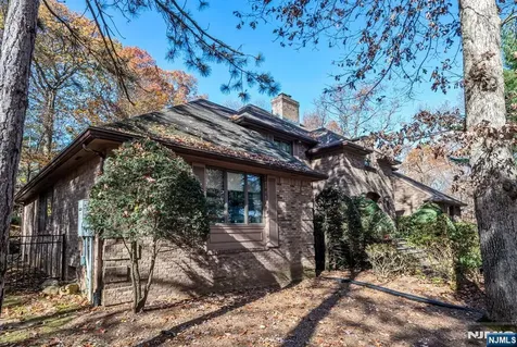 298 Freemans Lane Franklin Lakes NJ 07417