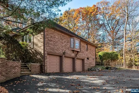 298 Freemans Lane Franklin Lakes NJ 07417