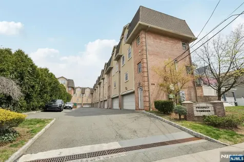 308 Hamilton Place Hackensack NJ 07601
