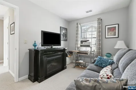 308 Hamilton Place Hackensack NJ 07601