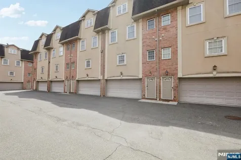 308 Hamilton Place Hackensack NJ 07601