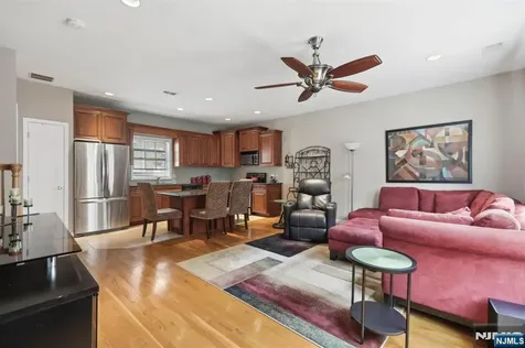 308 Hamilton Place Hackensack NJ 07601
