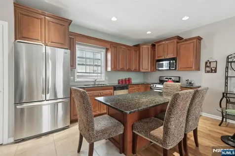 308 Hamilton Place Hackensack NJ 07601