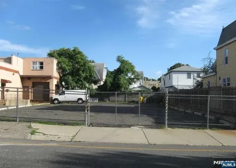 38 Plauderville Avenue Garfield NJ 07026