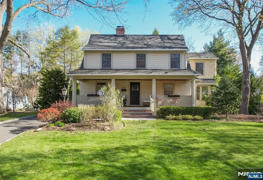435 Overbrook Road Ridgewood NJ 07450