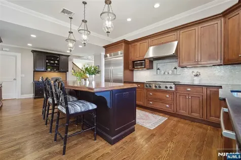 435 Overbrook Road Ridgewood NJ 07450