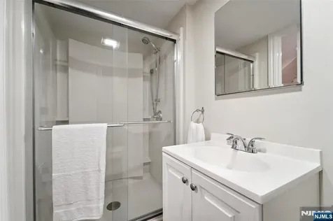 435 Overbrook Road Ridgewood NJ 07450