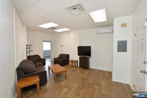 190 Rock Glen Rock NJ 07432