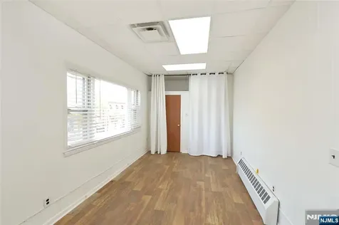190 Rock Glen Rock NJ 07432
