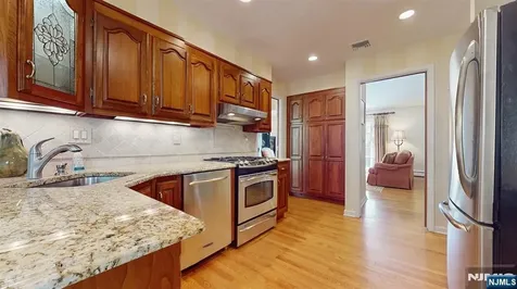 7 Park Demarest NJ 07627