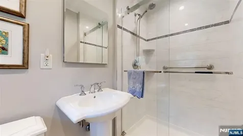 7 Park Demarest NJ 07627