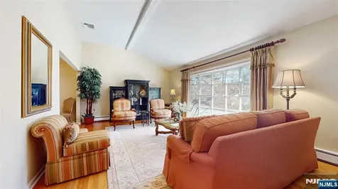 7 Park Demarest NJ 07627