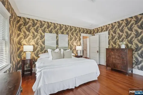 348 Prospect Street Glen Rock NJ 07452