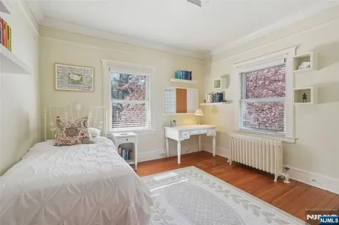 348 Prospect Street Glen Rock NJ 07452