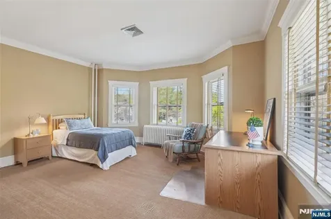348 Prospect Street Glen Rock NJ 07452