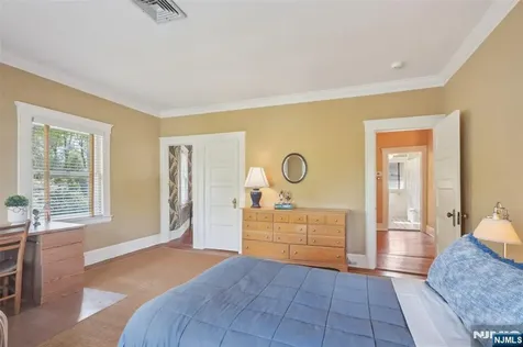 348 Prospect Street Glen Rock NJ 07452