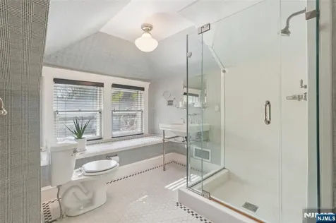 348 Prospect Street Glen Rock NJ 07452