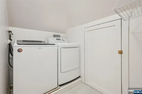 348 Prospect Street Glen Rock NJ 07452