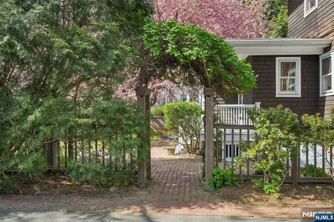 348 Prospect Street Glen Rock NJ 07452