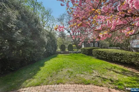 348 Prospect Street Glen Rock NJ 07452