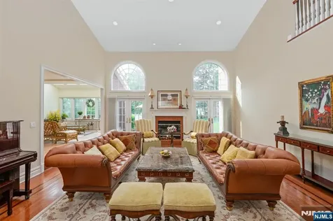 62 Johnson Avenue Englewood Cliffs NJ 07632
