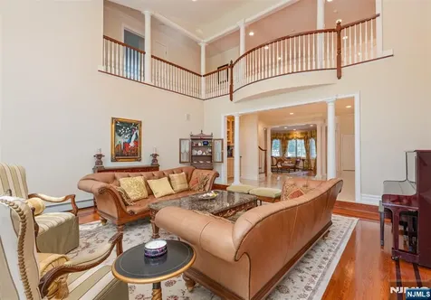 62 Johnson Avenue Englewood Cliffs NJ 07632