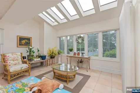62 Johnson Avenue Englewood Cliffs NJ 07632