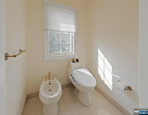 62 Johnson Avenue Englewood Cliffs NJ 07632