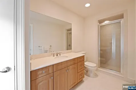 62 Johnson Avenue Englewood Cliffs NJ 07632